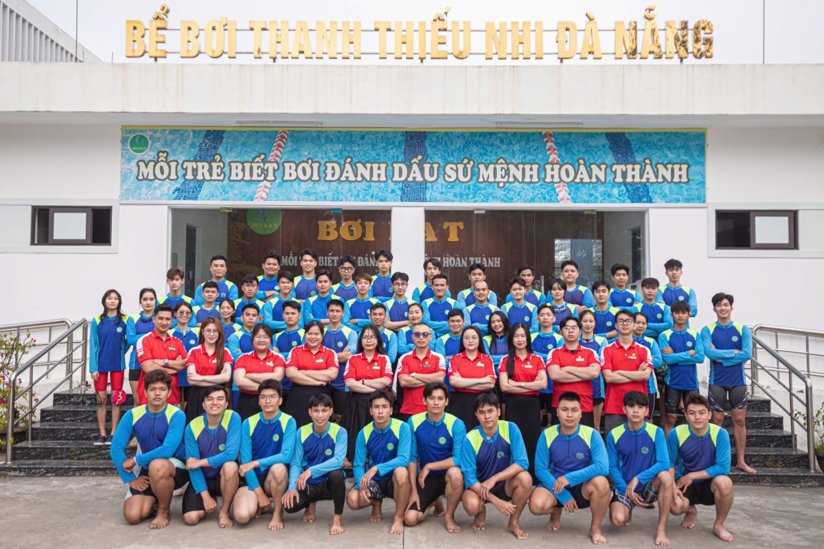 Giáo viên Bồi Đắt