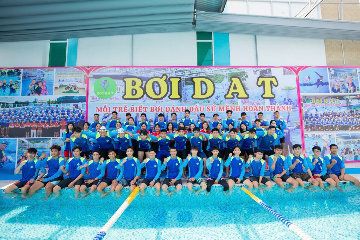 Giáo viên Bồi Đắt