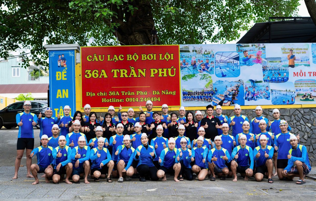 Giáo viên Bồi Đắt
